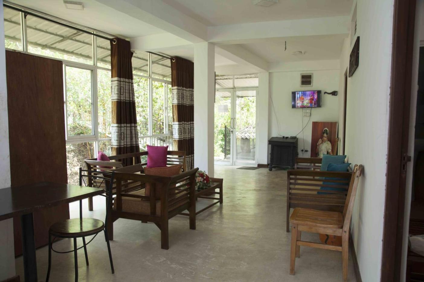 Lodge in 611 Kandy Buitenkant foto