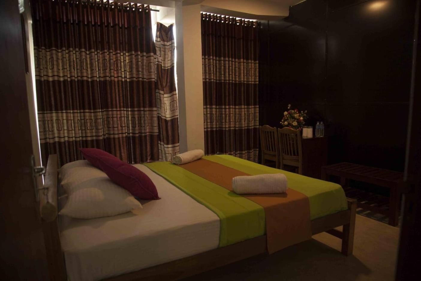 Lodge in 611 Kandy Buitenkant foto