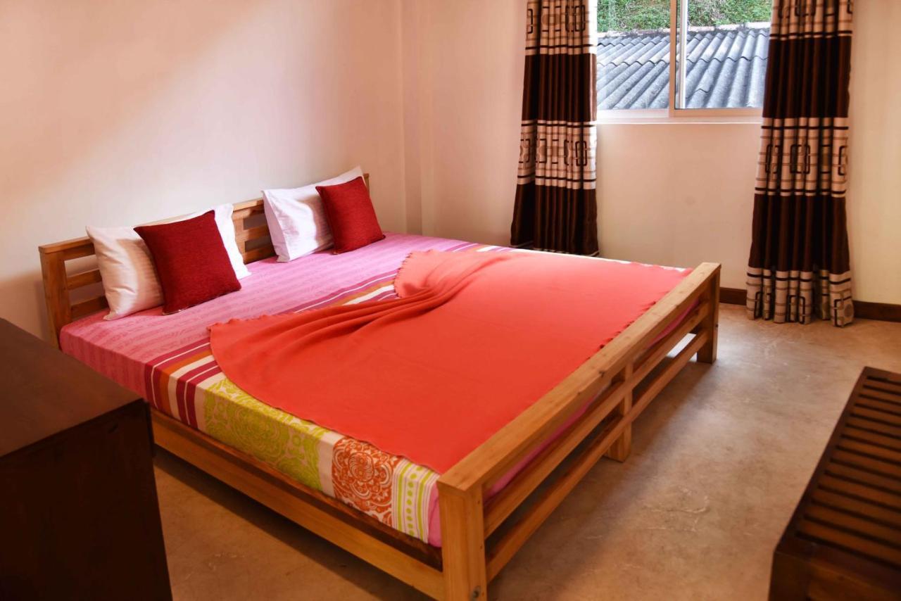 Lodge in 611 Kandy Buitenkant foto