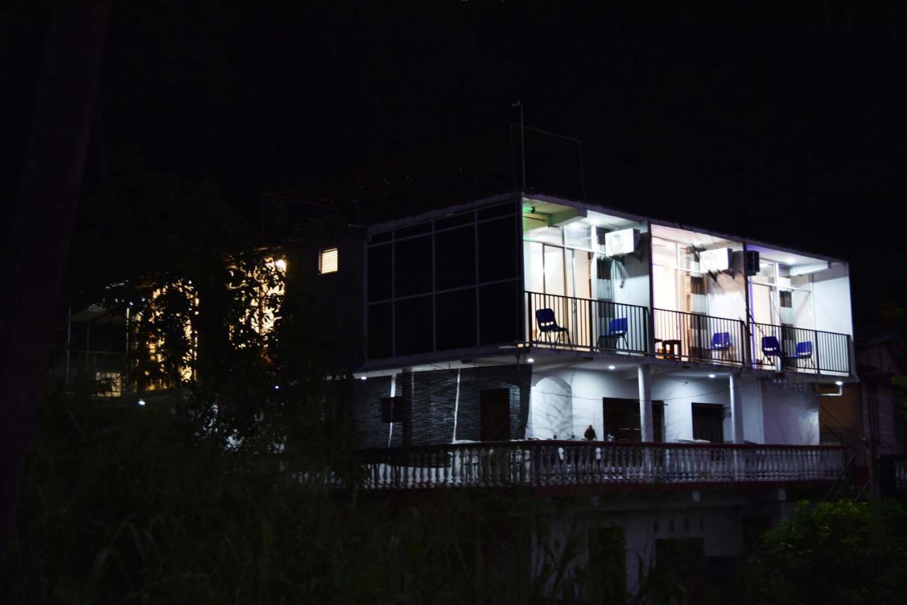 Lodge in 611 Kandy Buitenkant foto