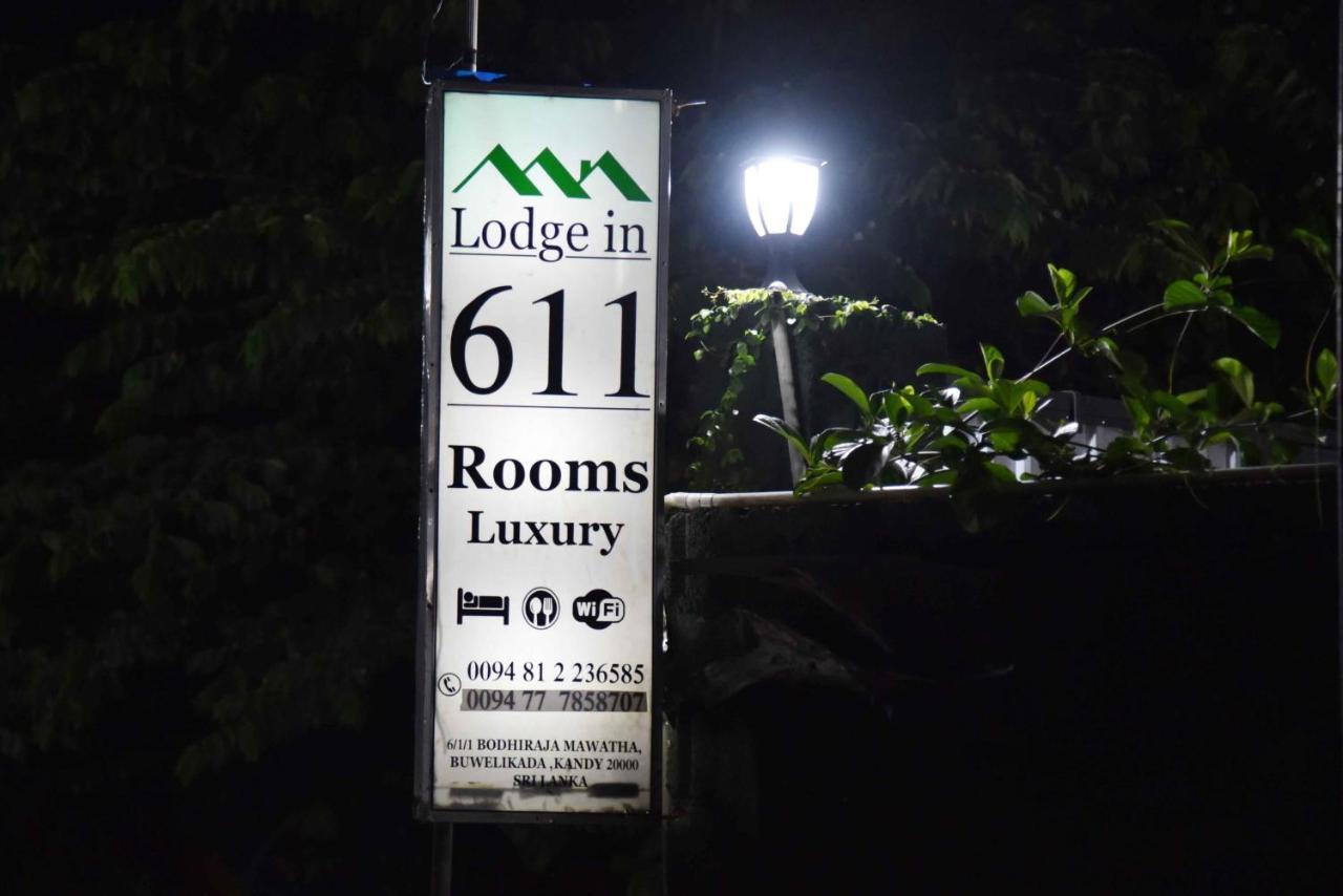 Lodge in 611 Kandy Buitenkant foto