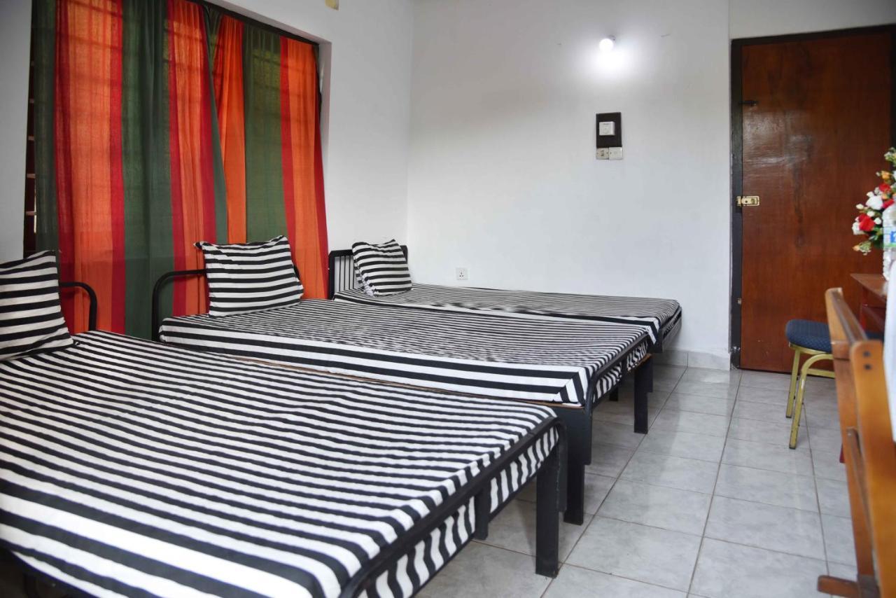Lodge in 611 Kandy Buitenkant foto