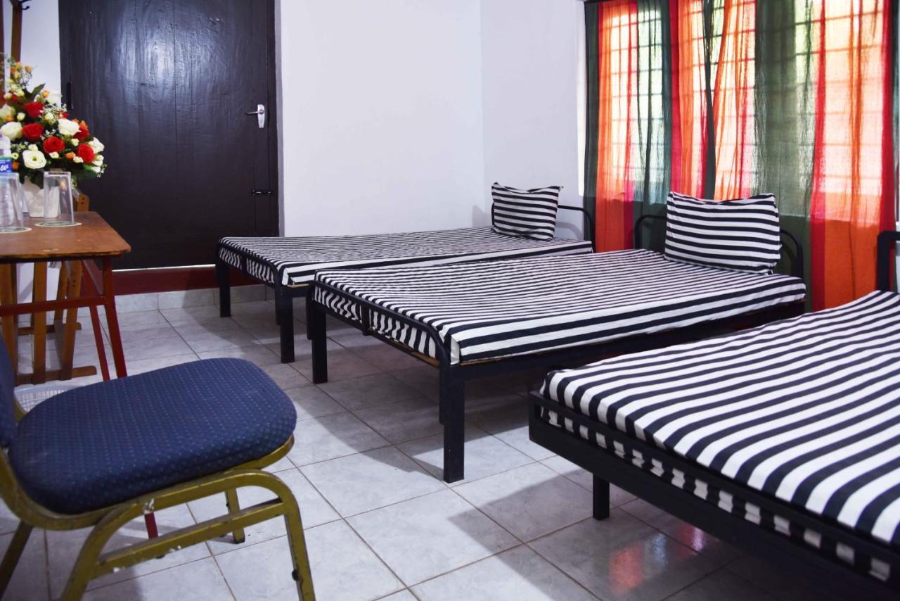 Lodge in 611 Kandy Buitenkant foto