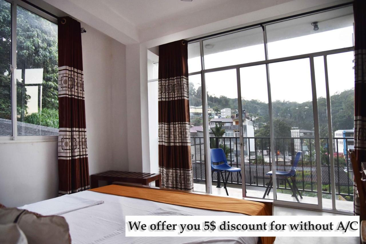 Lodge in 611 Kandy Buitenkant foto
