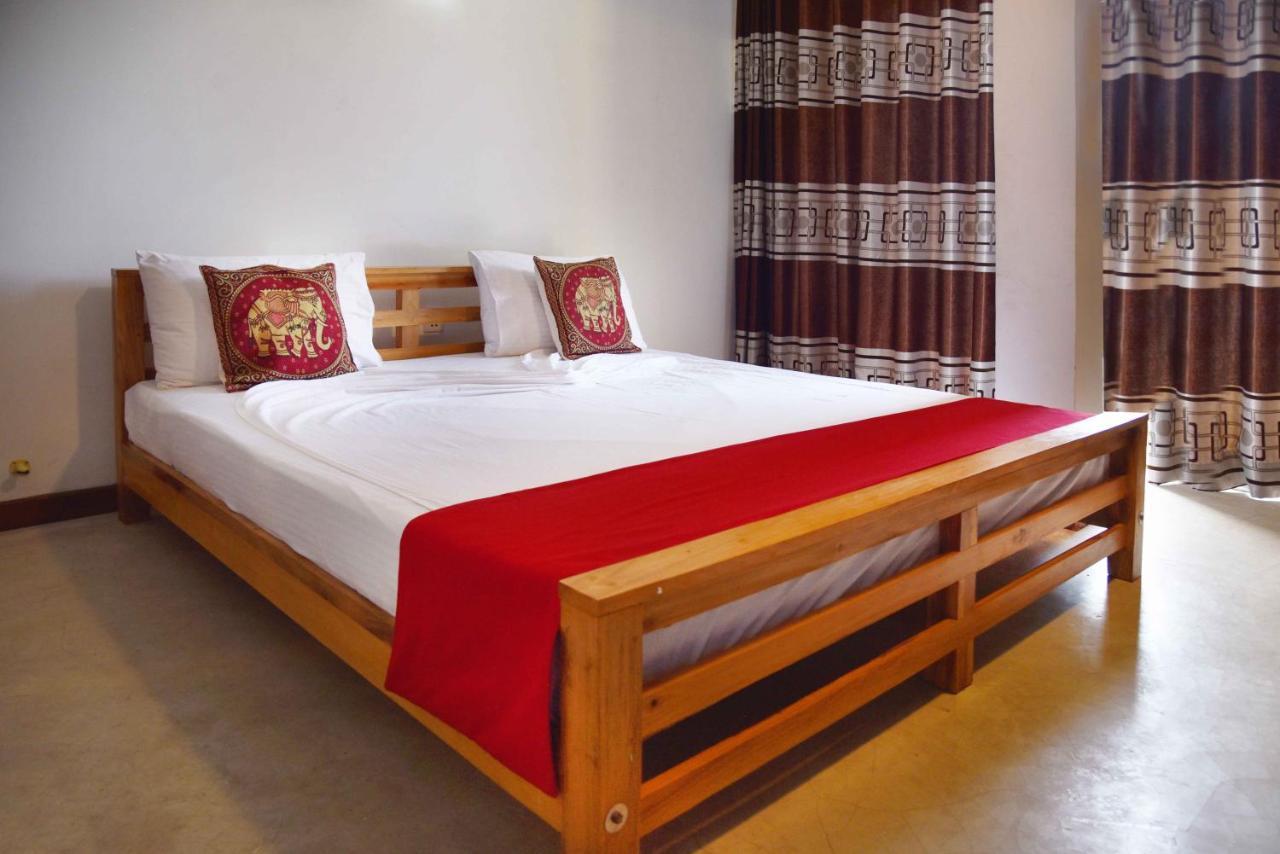 Lodge in 611 Kandy Buitenkant foto